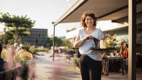 Martina Teufel - à votre service